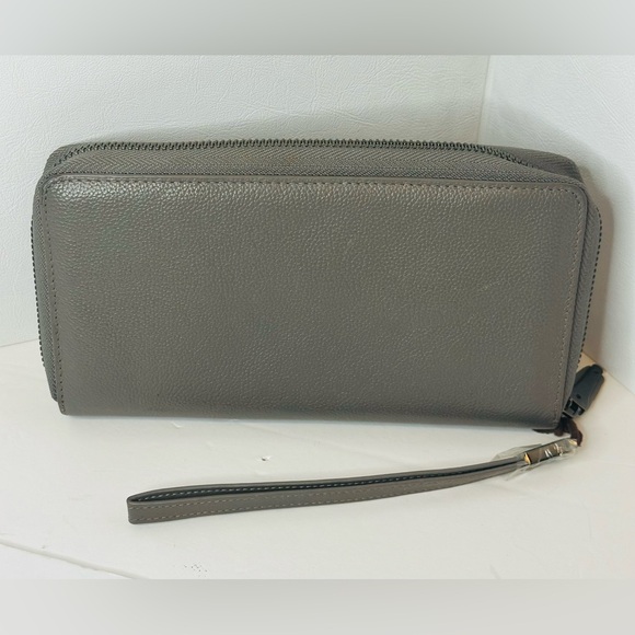 Women's BVEYZI Gray Leather RFID Blocking Wallet Wristlet Clutch Travel Purse - Picture 1 of 9